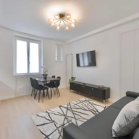 Royal Porta Venezia Apartment