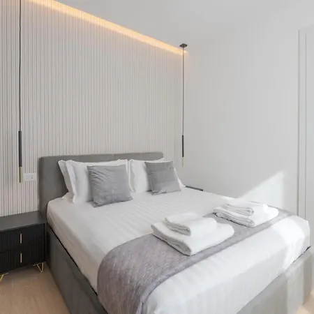 Royal Porta Venezia Apartment